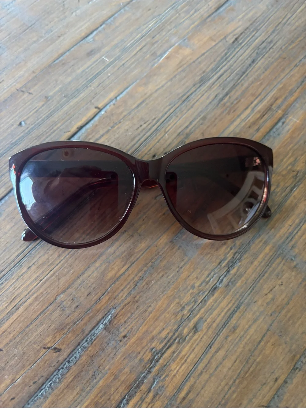 Fossil women’s sunglasses